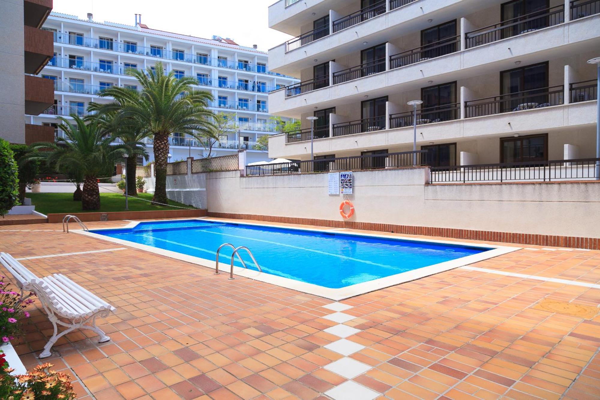 Uhc Casalmar Apartments Salou Buitenkant foto